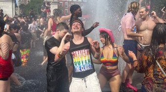 Noah Schnapp und seine Eltern besuchten New York City Pride